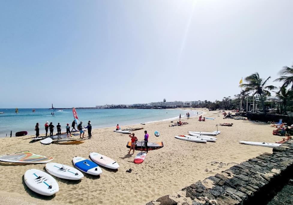 Pequeno Bungalow Firt Line Of The Sea Costa Teguise Eksteriør billede