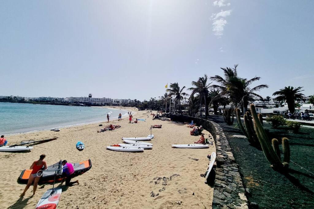Pequeno Bungalow Firt Line Of The Sea Costa Teguise Eksteriør billede